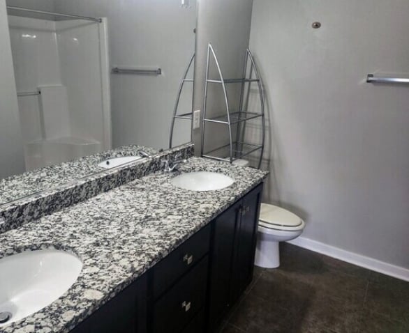 Building Photo - 7878 Cottonwood Ln