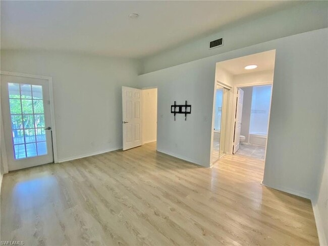 Building Photo - 1096 Woodshire Ln