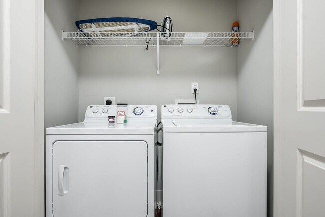 Building Photo - 235 S Delaware St