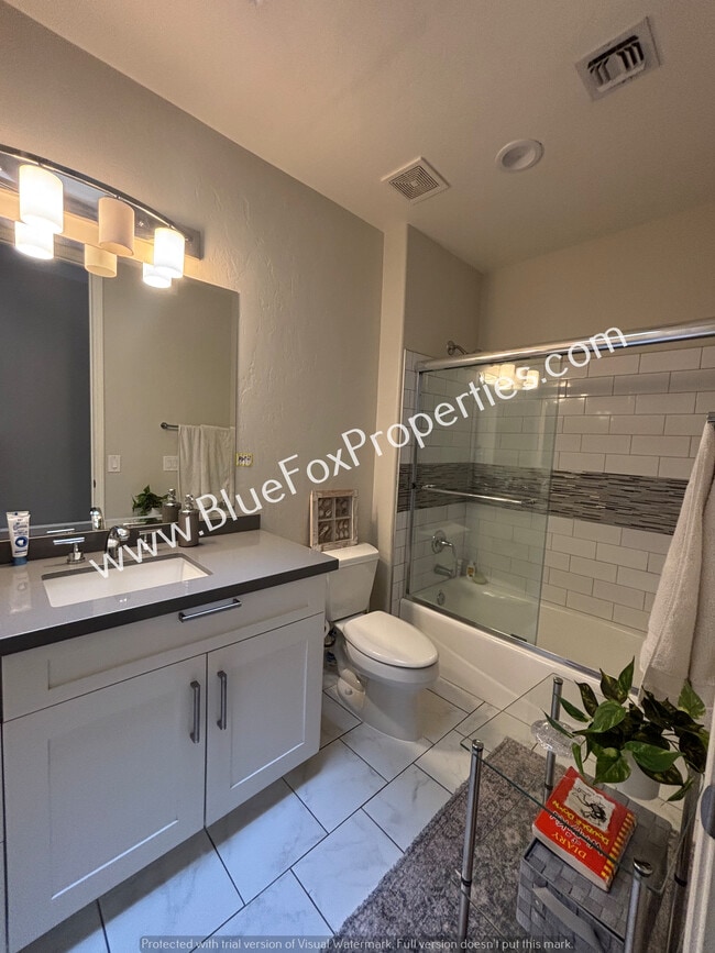 Building Photo - 6340 N Pinnacle Ridge Dr