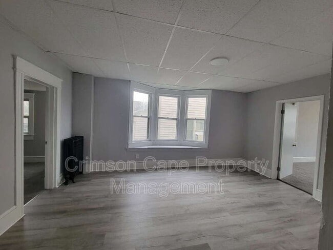 Building Photo - 341 Hughes St