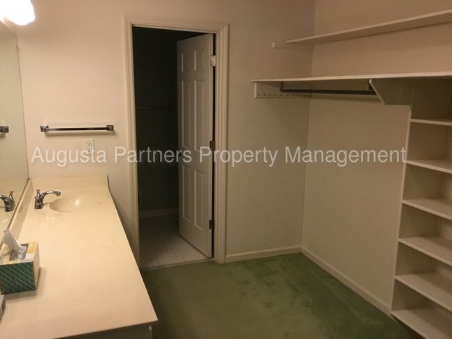 Building Photo - West Lake - Columbia County