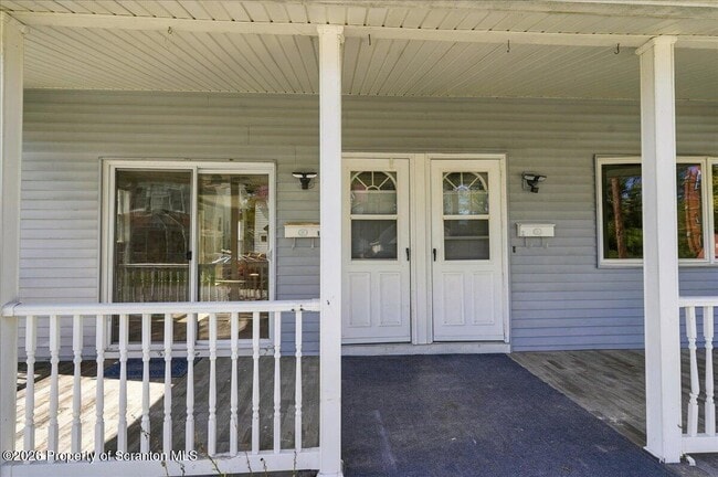 Building Photo - 763 Jackson Ave
