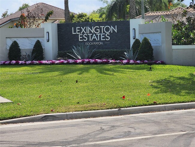 Building Photo - 10246 Lexington Estates Blvd