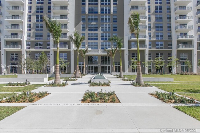 Building Photo - 8217 SW 72nd Ave