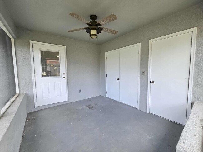 Building Photo - 888 W Stuart St