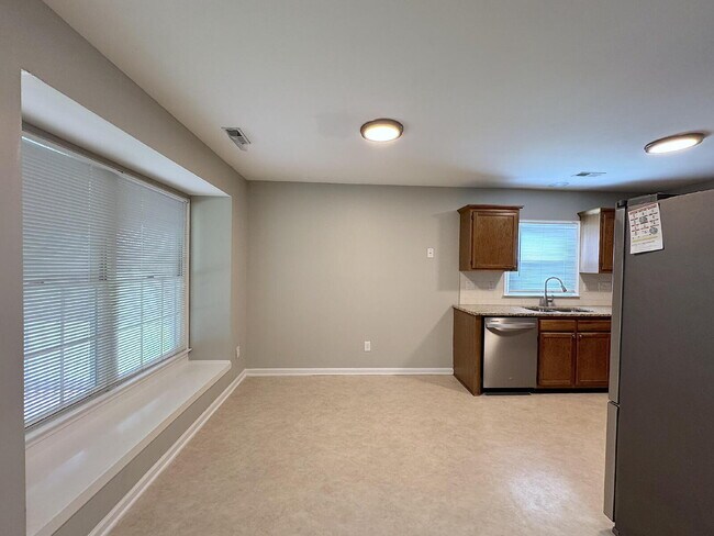 Building Photo - Gorgeous Ranch Style Home in Garner!