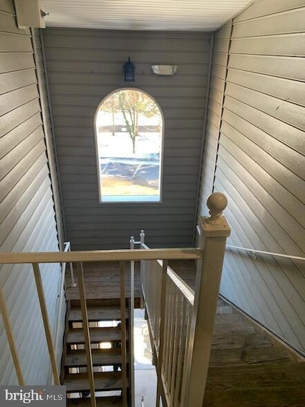 Building Photo - 4120 Vanderbilt Ct