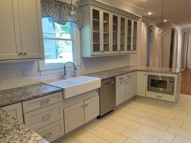 Building Photo - 1093 Kirkwood Ave SE