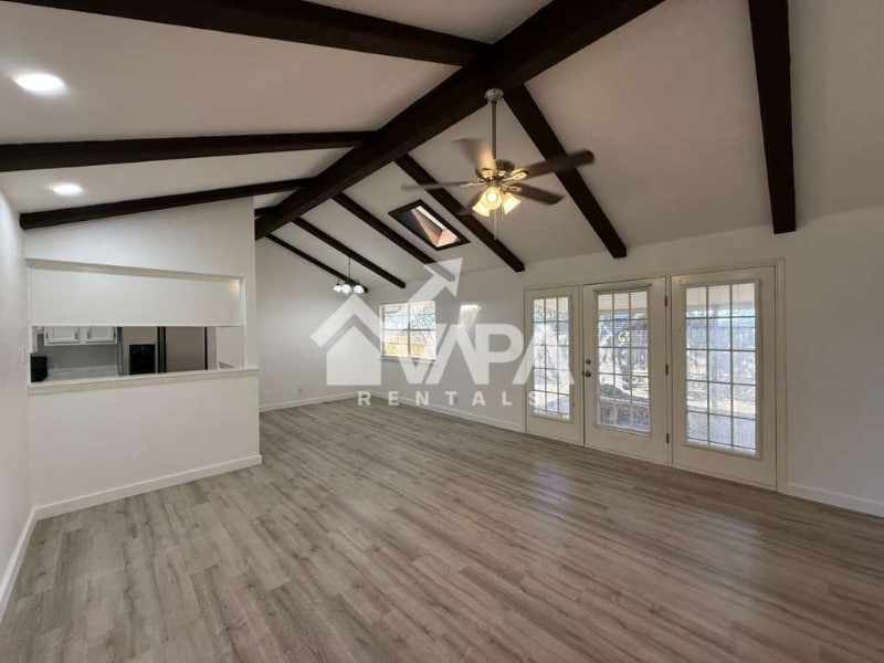 Building Photo - 6731 Cypress Lake Dr