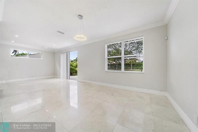 Building Photo - 7803 NW 70th Ave