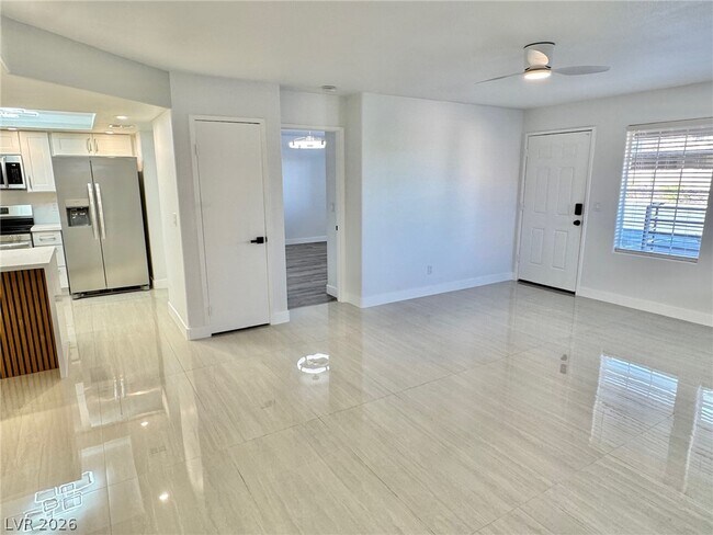 Building Photo - 3455 Erva St