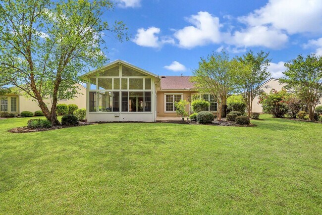 Building Photo - "Charming 2 Bed, 2 Bath with Den Rental Home in Sun City, SC - Spacious and Inviting!"
