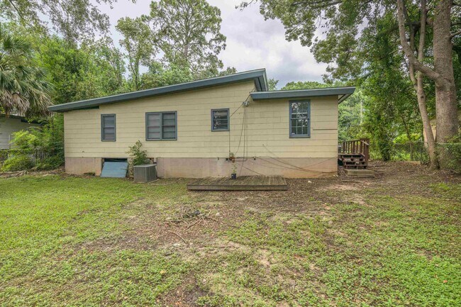 Building Photo - 1637 Atkamire Dr