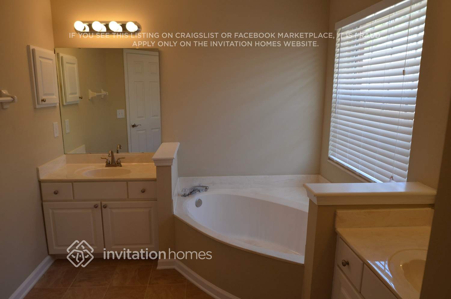 Building Photo - 1972 Harbor Island Dr