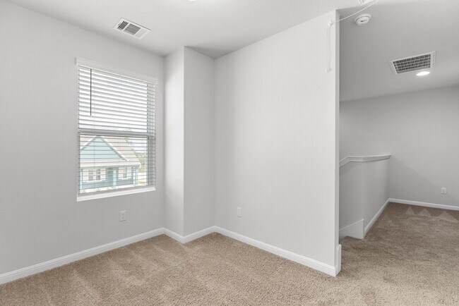 Building Photo - 313 Cherry Blossom Ln