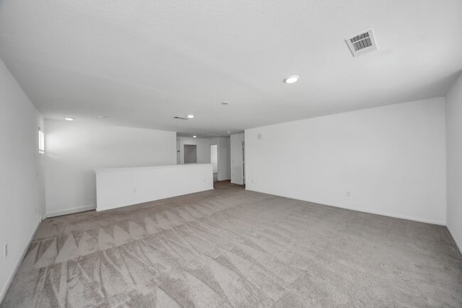 Building Photo - 1325 Grass Bnd Dr