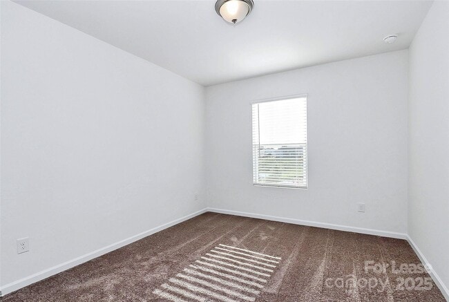 Building Photo - 3651 Secrest Lndg