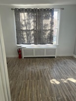 Building Photo - 619 Grassmere Terrace
