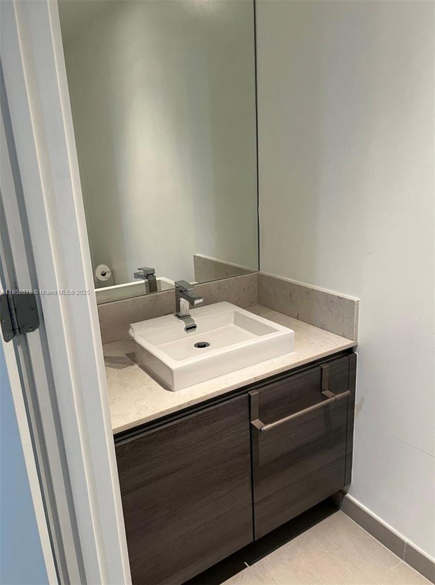 Building Photo - 1080 Brickell Ave