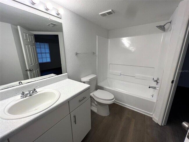 Building Photo - 2203 Yankee Pl