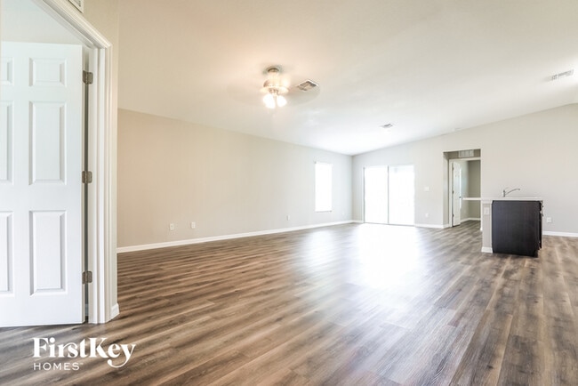 Building Photo - 20431 Mt Prospect Ave