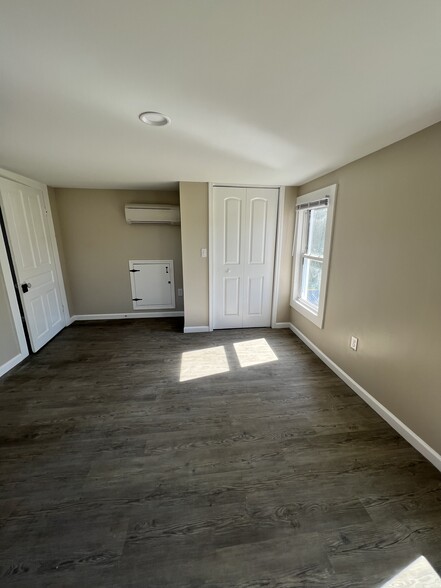 Front Left Bedroom - 61 Flat Swamp Rd