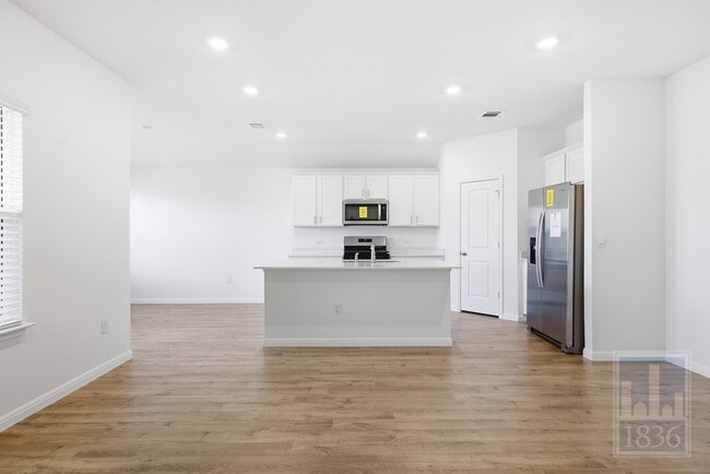 Building Photo - 1832 Buntline Hitch Dr