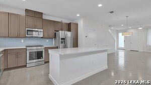 Building Photo - 102 Tendick St