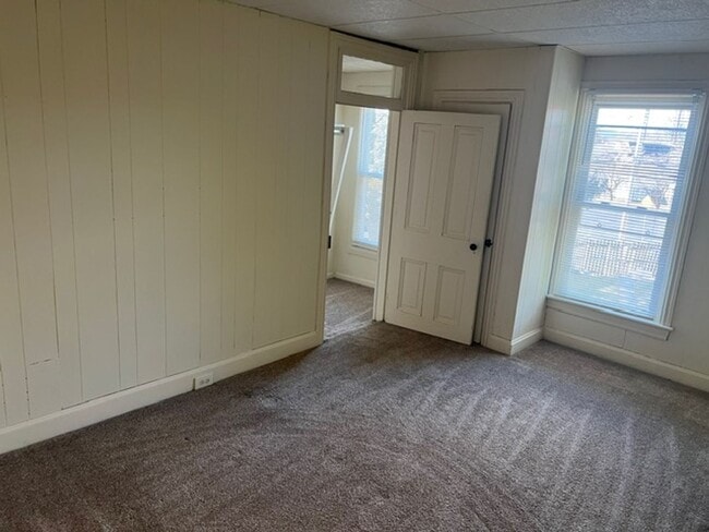 Building Photo - 127-129 N Catherine St