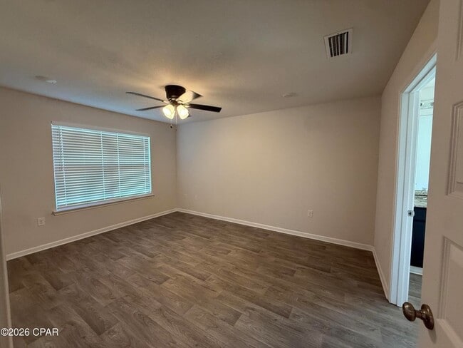 Building Photo - 212 Allie Way