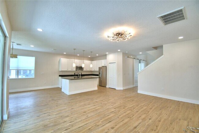 Building Photo - 2673 Calistoga Ave