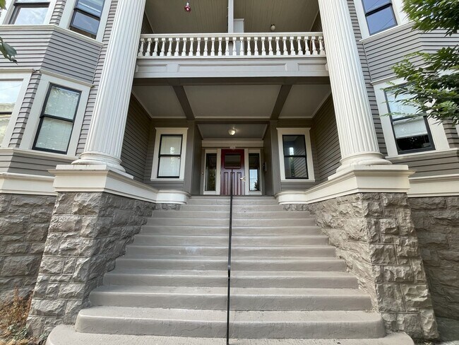 Building Photo - Charming NW Portland 1-Bedroom with Brick Accents & Modern Touches