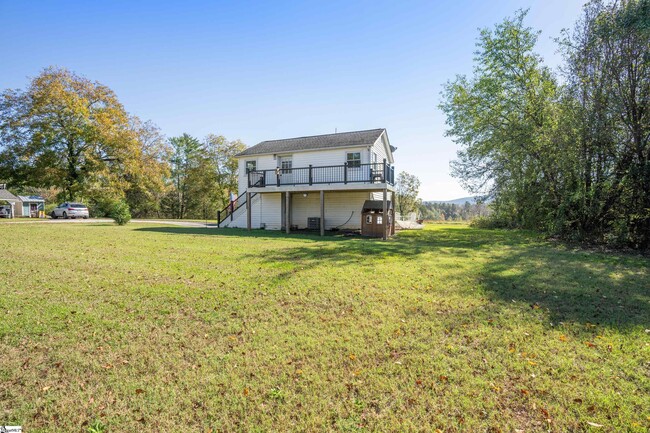 Building Photo - 830 Tigerville Rd