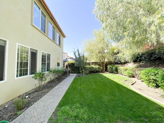 Building Photo - Spacious San Ramon Windemere Home.