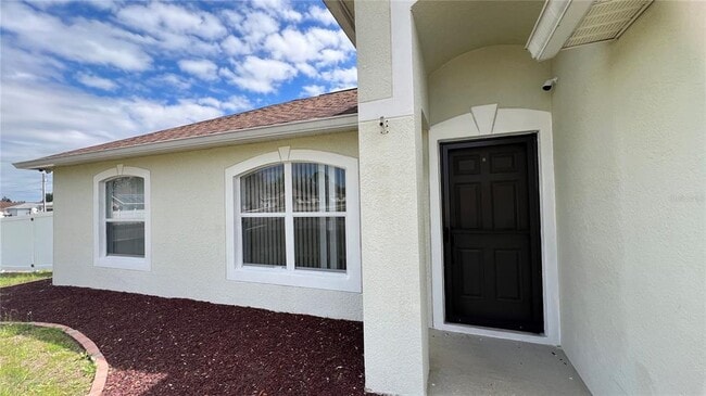 Building Photo - 485 Martigues Dr