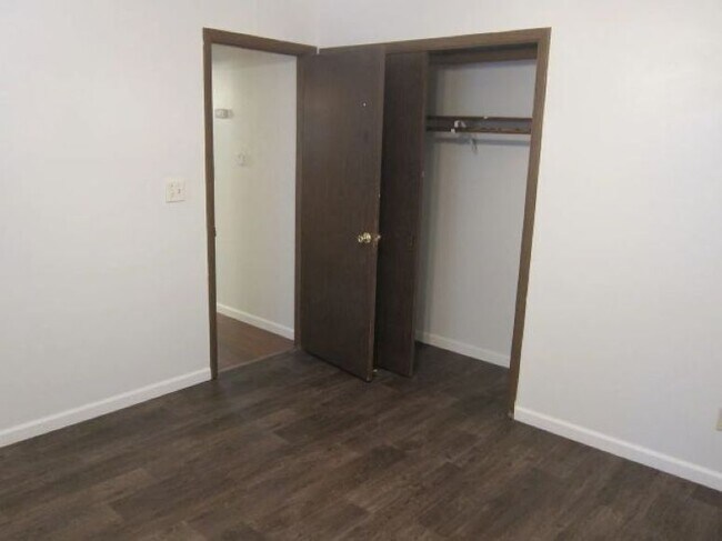 Building Photo - 1508 Woods Ave
