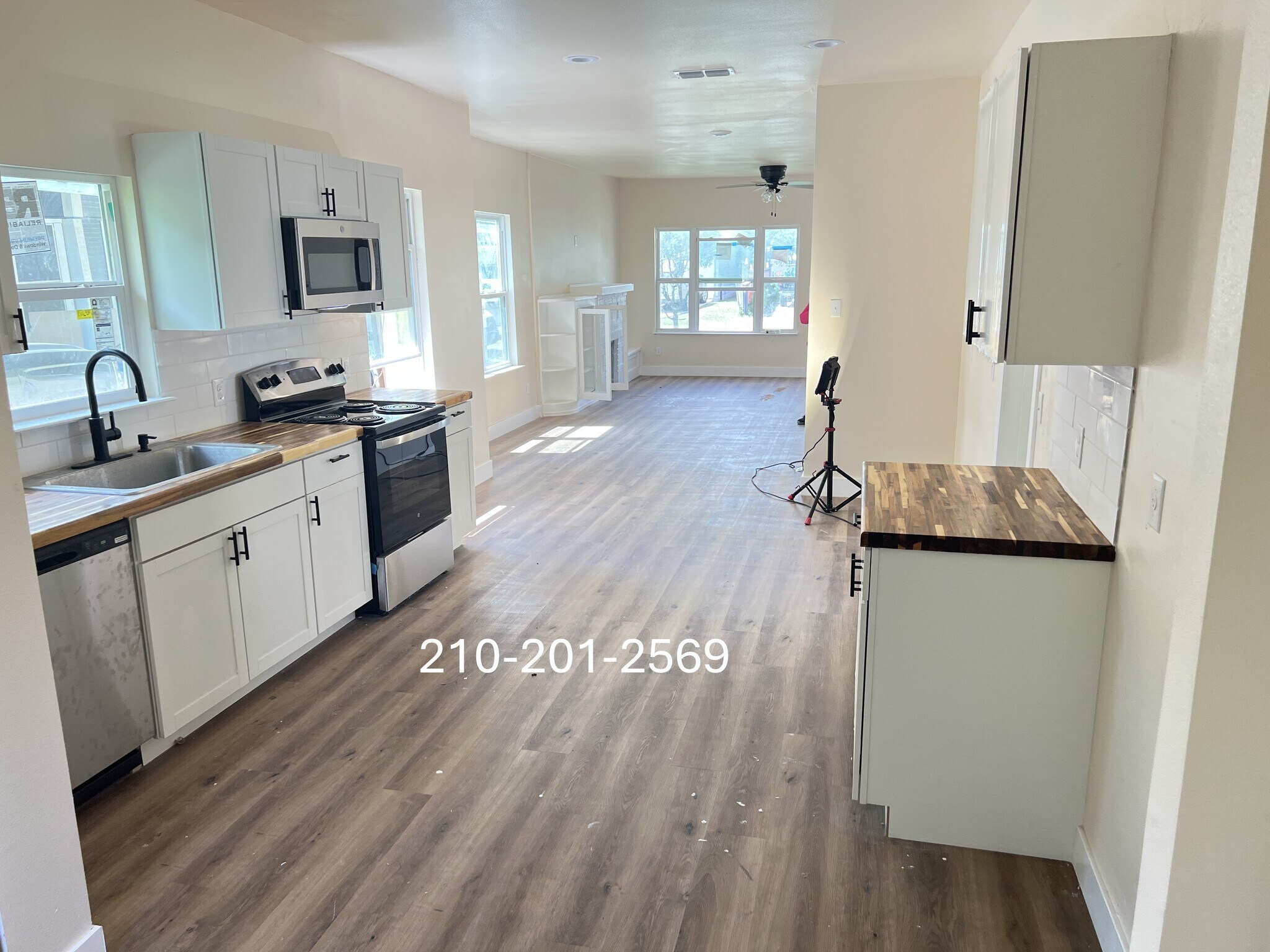 Building Photo - 1106 W Ridgewood Ct