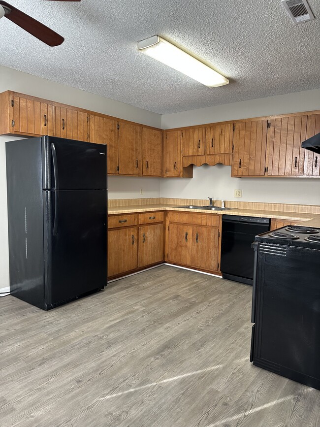 Building Photo - 420 Prince Ln