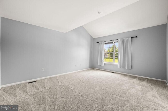 Building Photo - 713 Whitetail Cir