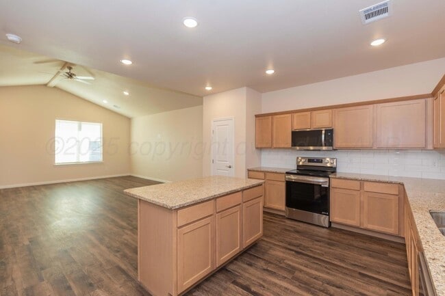 Building Photo - 7605 Beck Dr