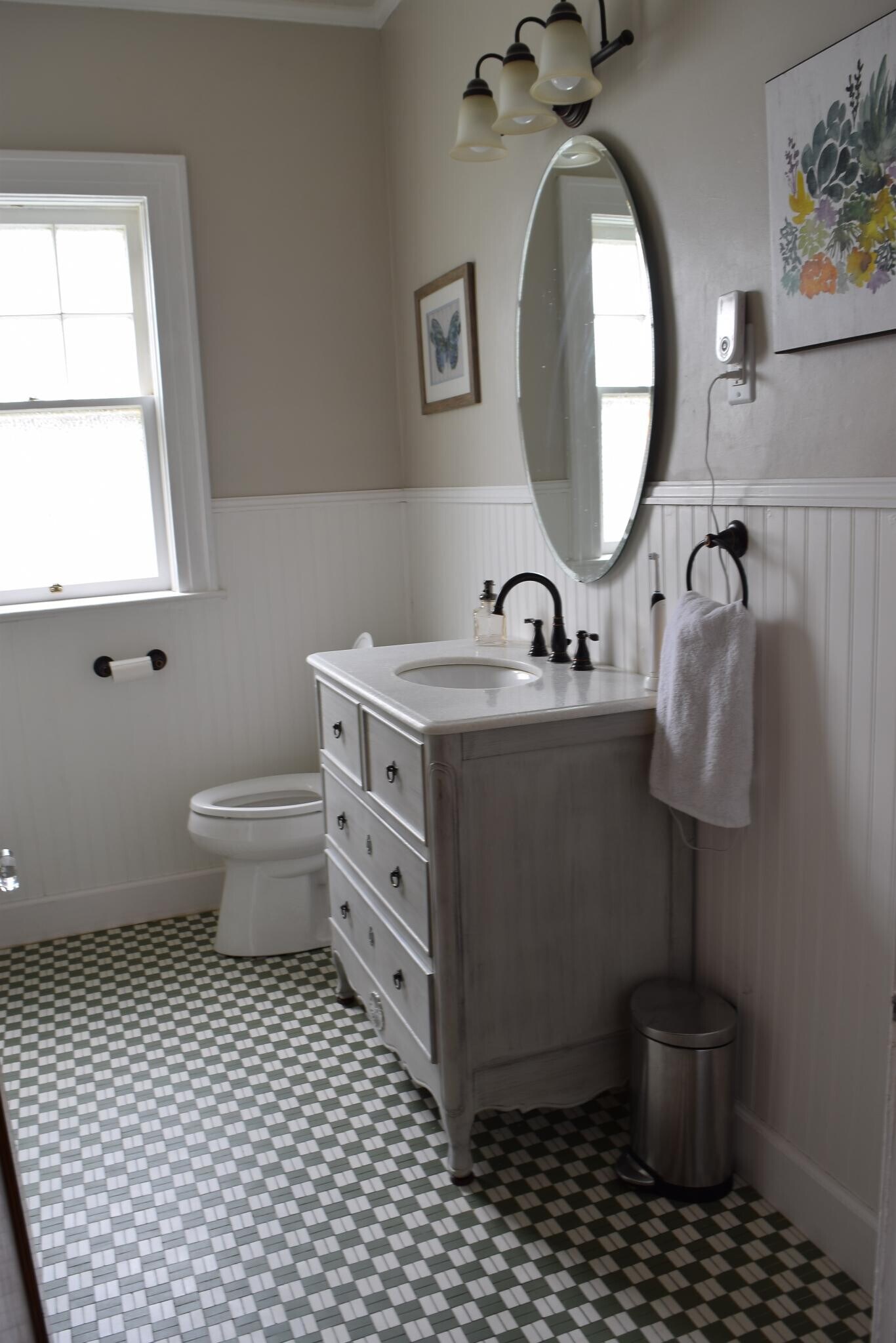 Building Photo - 136 Shawnee Pl