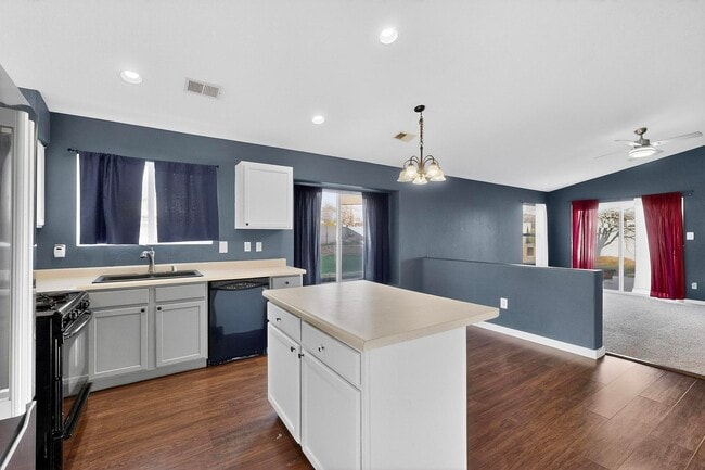 Building Photo - 3212 Ocate Meadows Ct NE