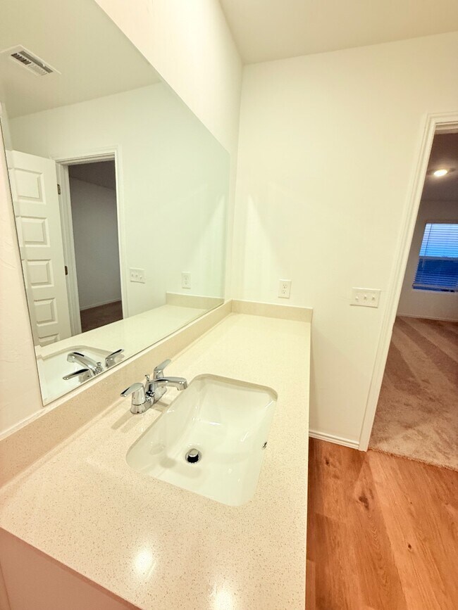 Building Photo - 1840 Black Poplar Wy