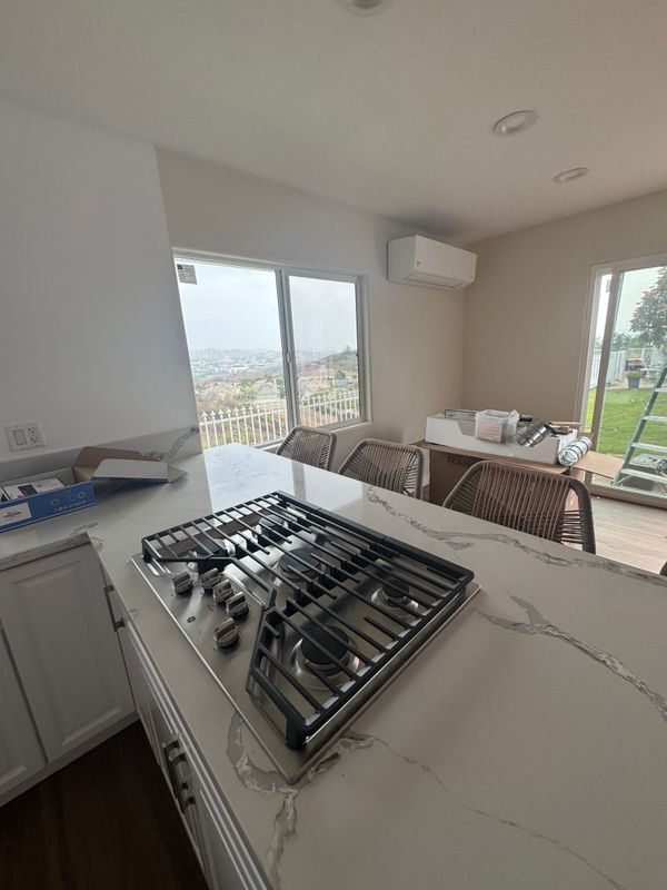 Building Photo - 903 Regal Canyon Dr