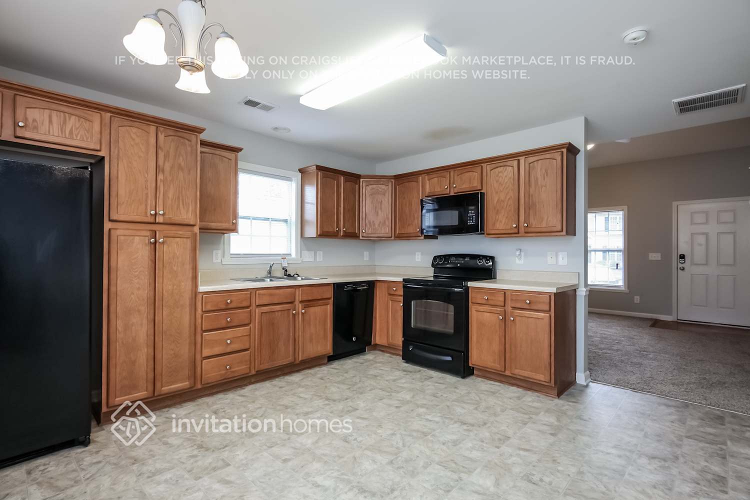 Building Photo - 4200 Youngstown Dr