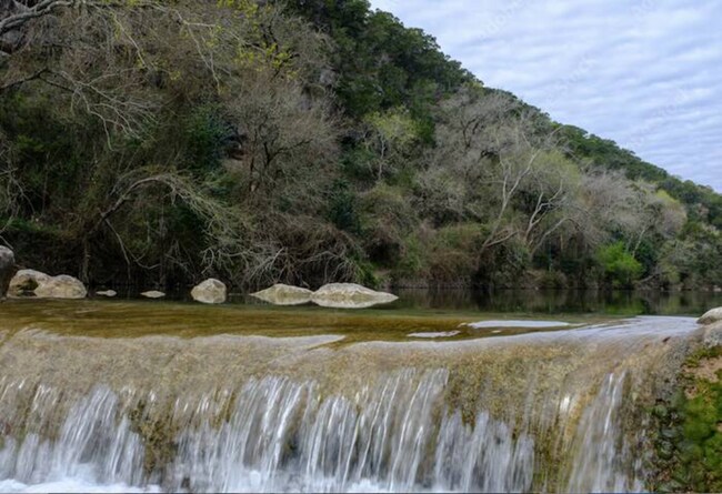 Building Photo - 2703 S 2nd St