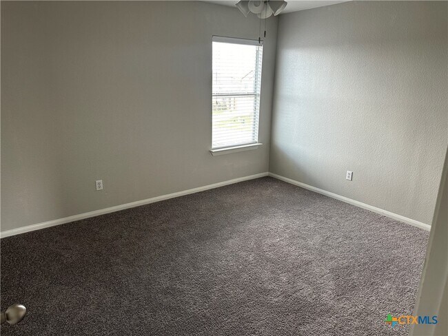 Building Photo - 6107 Taree Loop