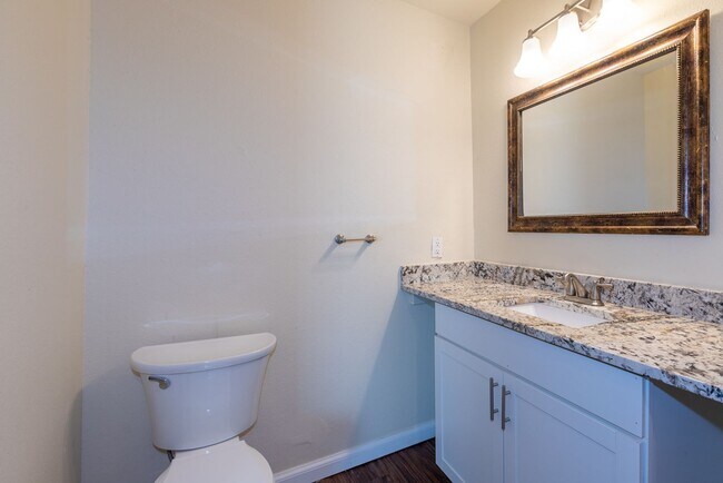 Building Photo - 3 Bed | 2 Bath in Coweta!