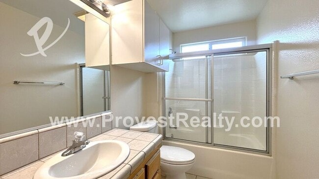 Building Photo - 14871 Apple Valley Rd